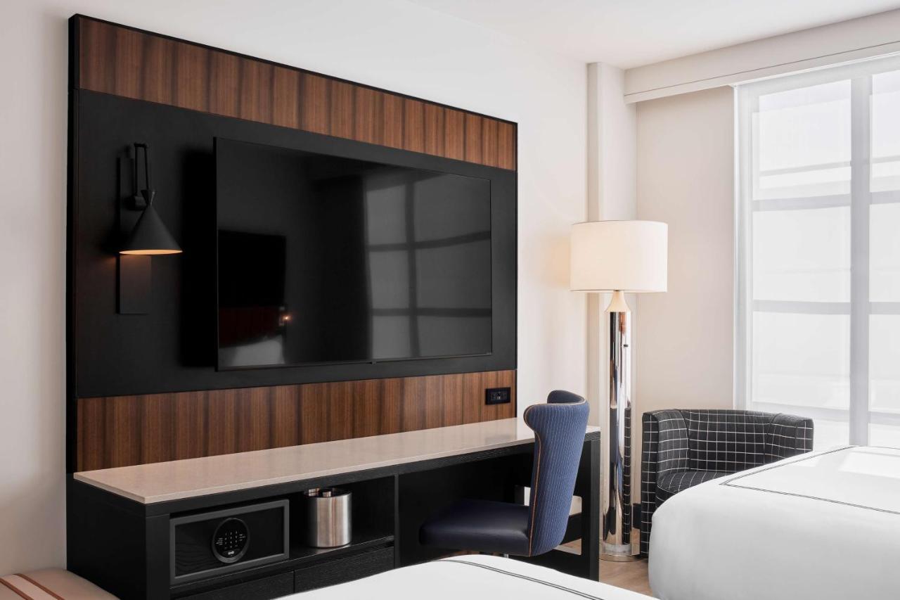 The Godfrey Detroit, Curio Collection By Hilton Ξενοδοχείο Εξωτερικό φωτογραφία